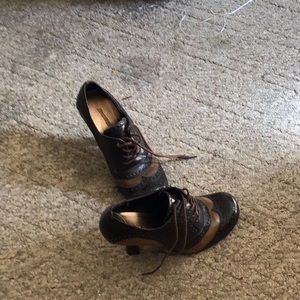 Brown and tan missy shoes